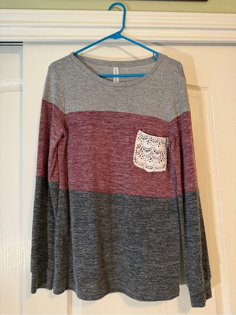 Tickled Teal Gray & Burgundy Colorblock Lace Pocket Crewneck Sweater